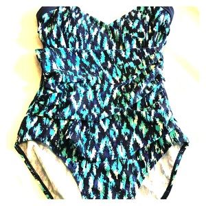 Cabana Life One-piece Swimsuit NWOT